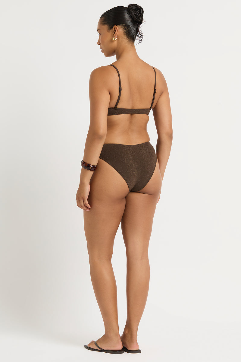 Olivia Brief