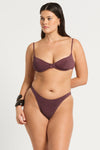 Scene Brief in  | bond-eye swim