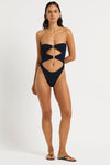 Lark One Piece