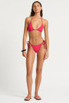 Isla Triangle in  | bond-eye swim